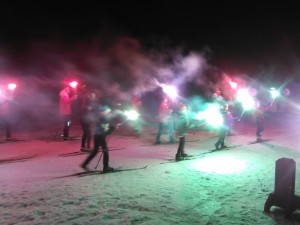 Particolare momento durante la fiaccolata notturna